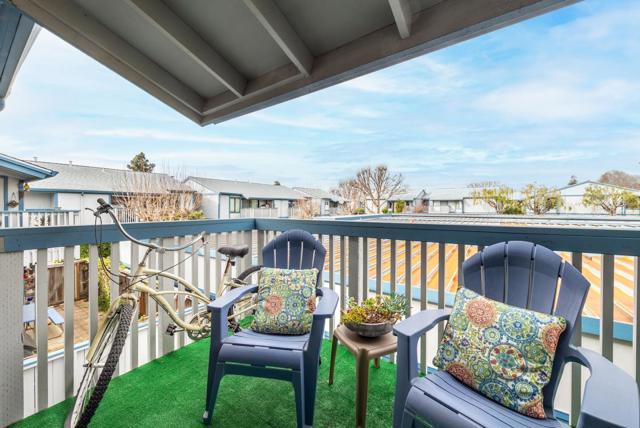 1925 46th Avenue, Capitola CA: https://media.crmls.org/mediaz/6db8f5b1-95b7-465a-898a-8dd935e67736.jpg