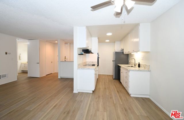 5900 Canterbury Drive, A102 photo 6