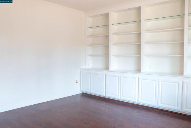 3804 Malibu, Pittsburg CA: https://media.crmls.org/mediaz/6db92131-5cbf-4e60-a952-3044636e3d12.jpg