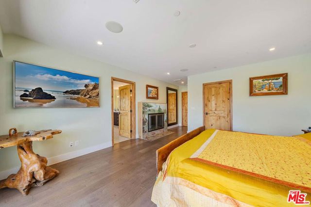 2841 Montcalm Avenue, Los Angeles CA: https://media.crmls.org/mediaz/6db9a6a1-fe37-466d-8715-ae933fd653d8.jpg