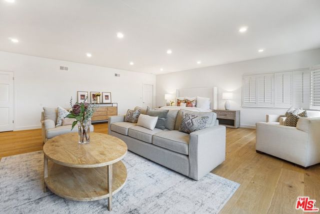 3485 Ridgeford Drive, Westlake Village CA: https://media.crmls.org/mediaz/6dba4cf8-1b01-4734-bbf7-b1a74caf5ba1.jpg