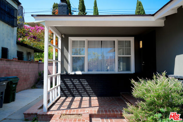 1819 W 129th Street, Gardena CA: https://media.crmls.org/mediaz/6dba57ea-7ae4-4a4d-9889-a6d502fc6915.jpg