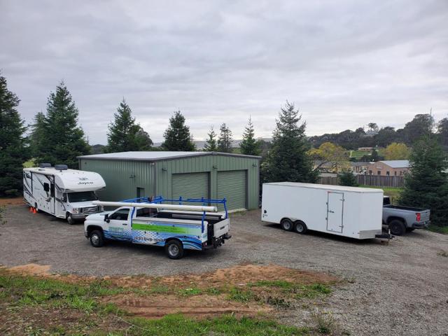 17403 Avenida Los Altos, Salinas CA: https://media.crmls.org/mediaz/6dba6931-6848-4537-acdf-14a3c96fa48e.jpg