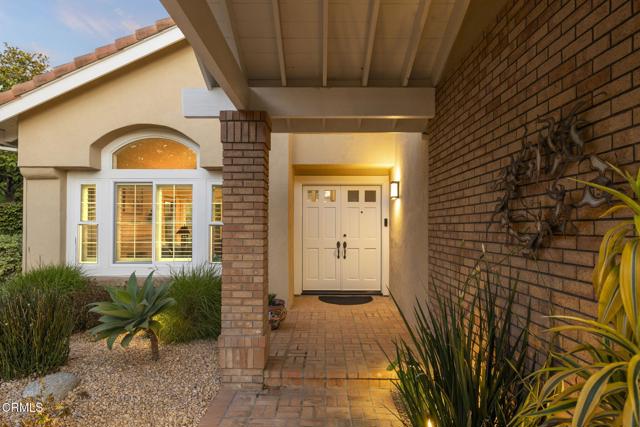 2106 Fox Den Court, Oxnard CA: https://media.crmls.org/mediaz/6dbb1179-4ebc-4dd6-96df-1543211a254a.jpg