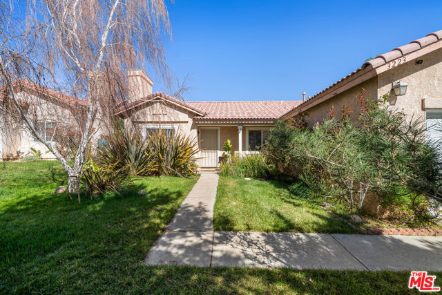 3223 Quarry Road, Palmdale CA: https://media.crmls.org/mediaz/6dbb82db-1aeb-44a1-a607-aa69eebee39c.jpg