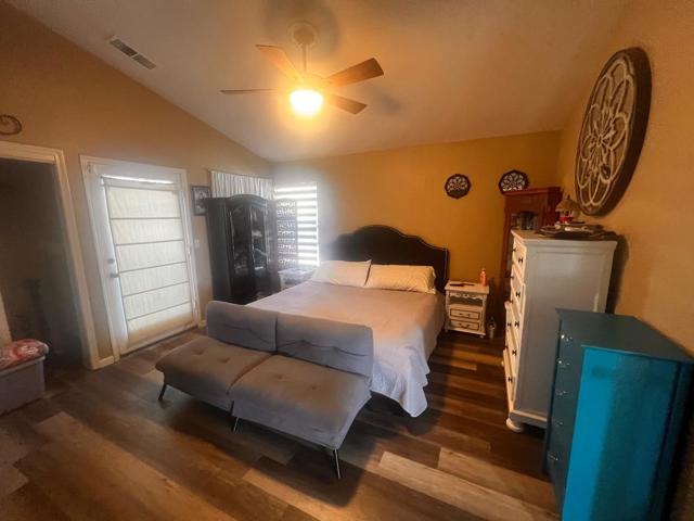 423 Tierra Avenue, Soledad CA: https://media.crmls.org/mediaz/6dbbc25c-a955-4421-8db4-1d25fc33bcc4.jpg