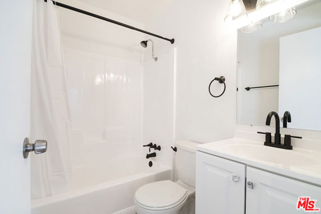 2428 Ocean Avenue photo 11