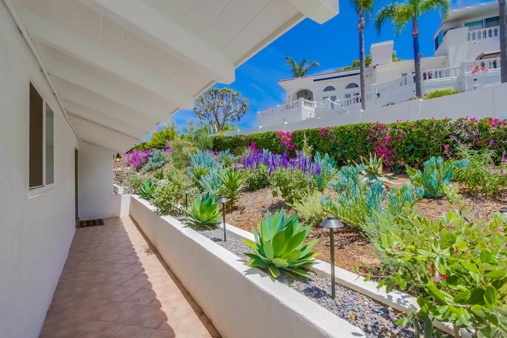 4242 Cosoy Way - photo 5