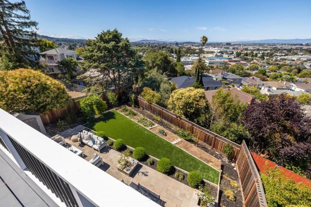 254 41st Avenue, San Mateo CA: https://media.crmls.org/mediaz/6dbcad1a-f1d7-4917-8c94-6382a28c74f7.jpg
