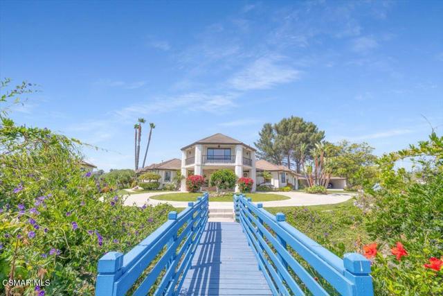 8445 Roseland Avenue, Moorpark CA: https://media.crmls.org/mediaz/6dbdaade-965d-469f-beba-98fa4c3359cd.jpg