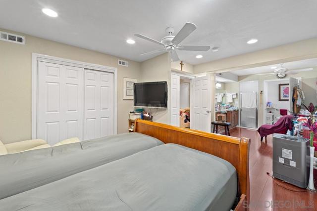 Image 13 of 30 For 6481 Viewpoint Drive