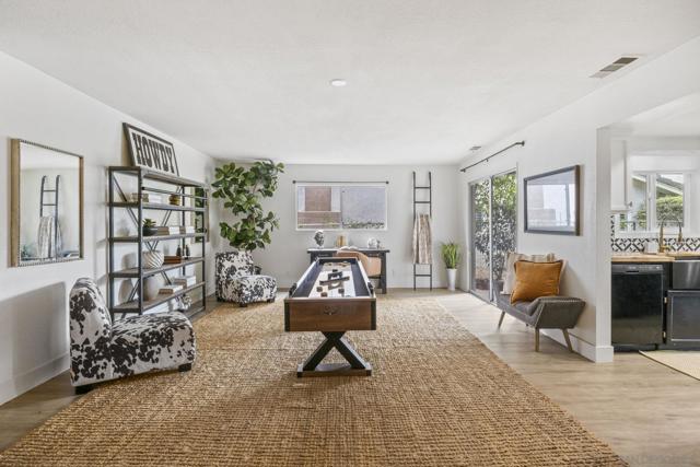 23235 Canyon Lake Dr S, Canyon Lake CA: https://media.crmls.org/mediaz/6dbeb18a-01cc-4a74-9e8e-875b4dc35089.jpg