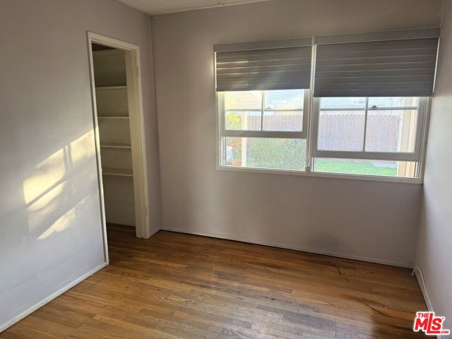 2952 Midvale Avenue, Los Angeles CA: https://media.crmls.org/mediaz/6dbec574-76ab-48e0-9834-98c634c6467b.jpg