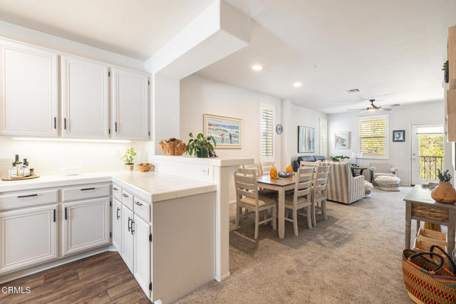 Detail Gallery Image 6 of 14 For 148 Beach Side Ct, Ventura,  CA 93001 - 2 Beds | 2/1 Baths