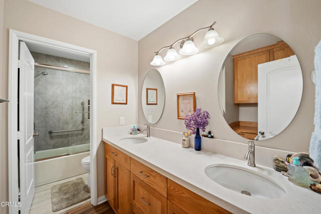 32650 The Old Road, Castaic CA: https://media.crmls.org/mediaz/6dbfb9b3-4013-4631-84e3-1b6bee8733fd.jpg