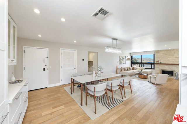 8828 Pershing Drive, Playa del Rey CA: https://media.crmls.org/mediaz/6dc01023-2f88-486c-b58b-070944f10c0c.jpg