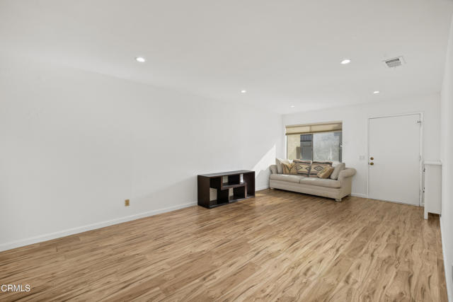 Detail Gallery Image 4 of 29 For 4181 Walnut Grove Ave, Rosemead,  CA 91770 - 3 Beds | 2 Baths