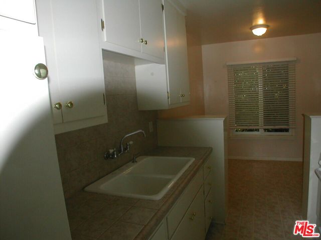 1444 Yale Street, Santa Monica CA: https://media.crmls.org/mediaz/6dc0ce2b-a4c6-4898-9e80-2ca6f58fd424.jpg