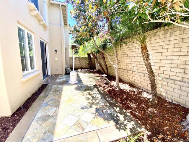 1326 Caminito Arriata, La Jolla CA: https://media.crmls.org/mediaz/6dc211a9-d984-4e7f-b757-a278c1bde666.jpg