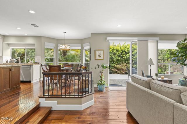 Detail Gallery Image 11 of 65 For 2113 Doral Ct, Oxnard,  CA 93036 - 4 Beds | 3/1 Baths