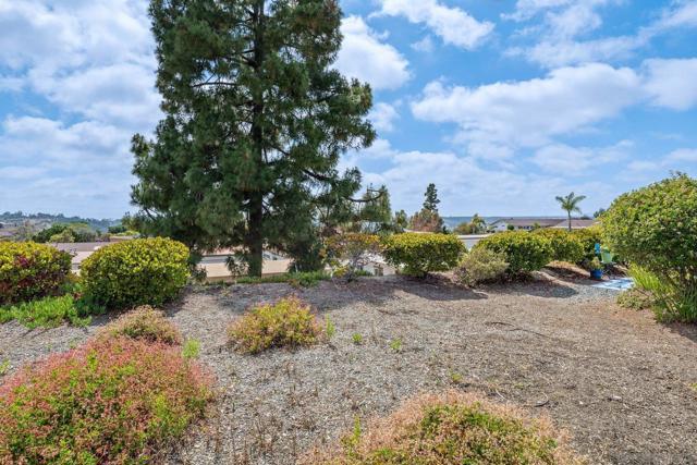 3685 N Vista Campana, Oceanside CA: https://media.crmls.org/mediaz/6dc2a640-b53f-49db-8e69-3754afa2f889.jpg