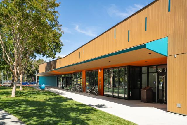 1721 California Street, Mountain View CA: https://media.crmls.org/mediaz/6dc54062-c1d4-4c40-8b48-f61bf29fdbff.jpg