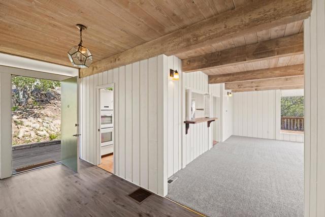 233 Vista Verde, Carmel Valley CA: https://media.crmls.org/mediaz/6dc577b9-701e-4cf9-bd8b-3c3cdc24ac1e.jpg