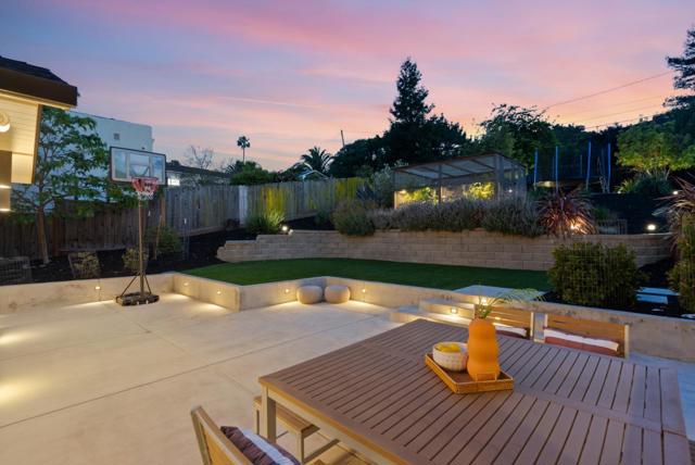 322 Elm Street, San Carlos CA: https://media.crmls.org/mediaz/6dc5ef8d-c7aa-4365-89a7-12d555933a78.jpg