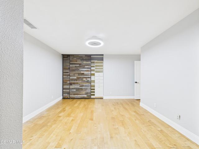 29650 Kimberly Drive, Agoura Hills CA: https://media.crmls.org/mediaz/6dc72618-6377-4414-8a3d-02586144f7eb.jpg