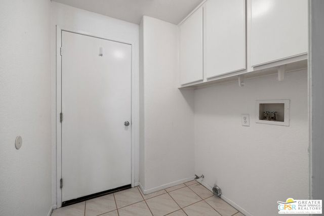 42667 Cardiff Street, Palm Desert CA: https://media.crmls.org/mediaz/6dc73259-f000-4f08-95a9-4833f8a2c2b4.jpg