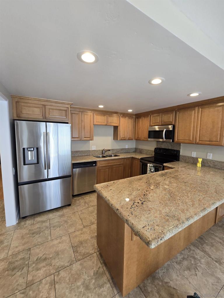 4044 Loma Riviera Cir - photo 10