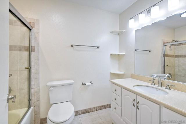 5370 La Jolla Blvd, La Jolla CA: https://media.crmls.org/mediaz/6dc860ff-2590-43e6-9fd7-df4b414f5a31.jpg