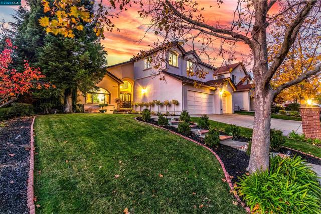 3683 Deer Trail Dr, Danville, California 94506, 5 Bedrooms Bedrooms, ,3 BathroomsBathrooms,Single Family Residence,For Sale,Deer Trail Dr,41058937