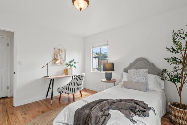 3080 Eleanor Way, Santa Cruz CA: https://media.crmls.org/mediaz/6dc8e731-bbf2-48e9-88ce-c21645313d4b.jpg