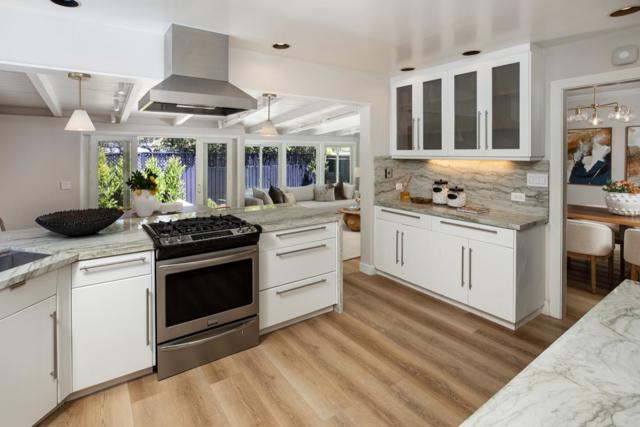 1031 Timothy Lane, Menlo Park CA: https://media.crmls.org/mediaz/6dcc454c-a945-49c6-a893-5ef88a104539.jpg