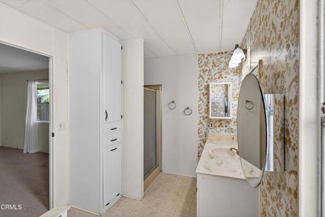 Detail Gallery Image 18 of 37 For 222 Calle Fronte #29,  Camarillo,  CA 93012 - 2 Beds | 2 Baths