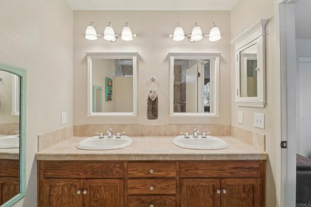 Detail Gallery Image 33 of 63 For 1921 via Corina, Alpine,  CA 91901 - 3 Beds | 2/1 Baths