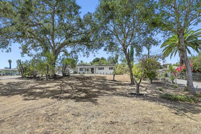 Detail Gallery Image 40 of 42 For 2015 Summit Dr, Escondido,  CA 92025 - 4 Beds | 3/1 Baths