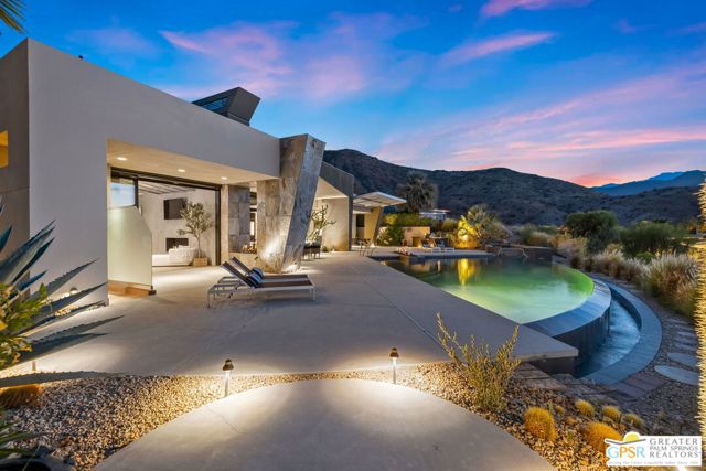 25 Sierra Vista Drive, Rancho Mirage CA: https://media.crmls.org/mediaz/6dcfa0aa-1b78-48c7-b301-26b284666aa3.jpg