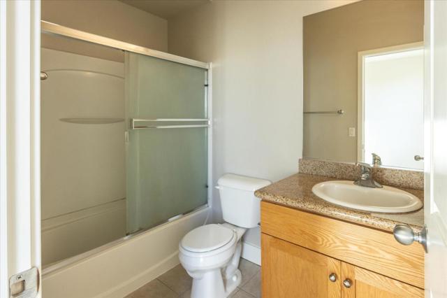 Image 19 of 23 For 234 City Center Drive