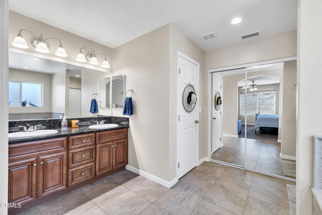 17717 Bangor Avenue, Hesperia CA: https://media.crmls.org/mediaz/6dd0e83a-f58e-4337-9a29-9bd1e14efd64.jpg