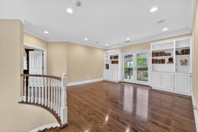 9540 Via Del Oro, Gilroy CA: https://media.crmls.org/mediaz/6dd194d5-2ea6-47e5-b5a5-5f7eabc95db2.jpg