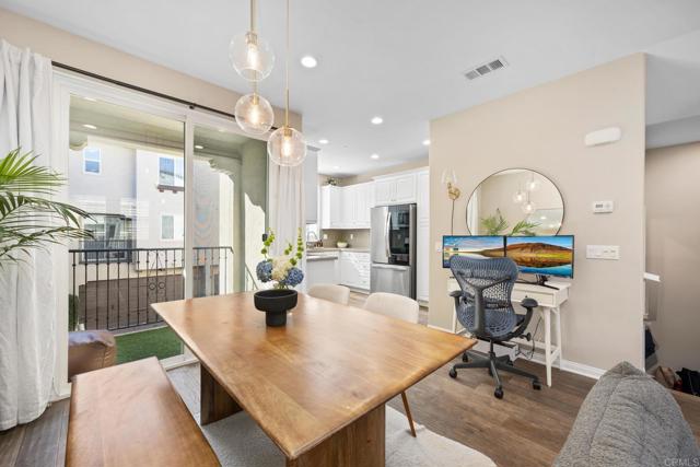 16234 Veridian Circle, San Diego CA: https://media.crmls.org/mediaz/6dd20738-06c6-4f56-8cac-226ce391be5d.jpg