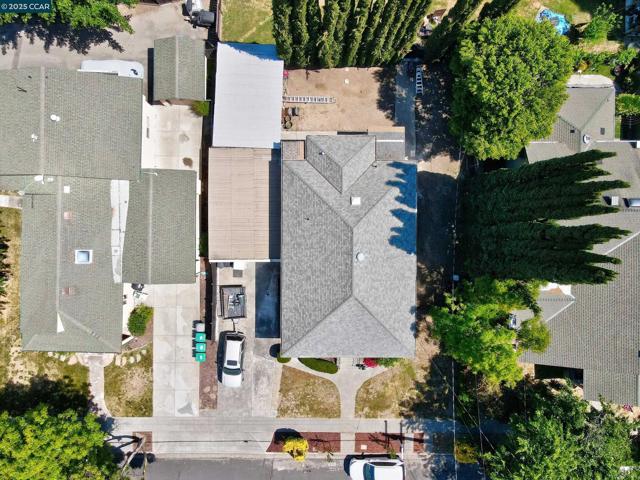 367 Rose Avenue, Pleasanton CA: https://media.crmls.org/mediaz/6dd23a92-5af9-44b2-8b67-ea187c3a0d09.jpg
