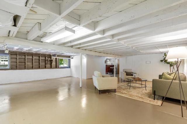 20335 Saratoga Los Gatos Road, Saratoga CA: https://media.crmls.org/mediaz/6dd2d338-87f9-4f7f-801f-a42d8b759cdb.jpg