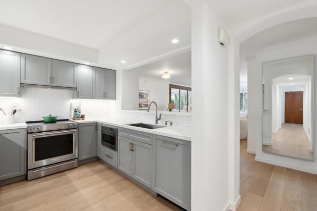 1438 Green Street, San Francisco CA: https://media.crmls.org/mediaz/6dd31034-626e-4c5e-9b3f-7f56f4dacf10.jpg
