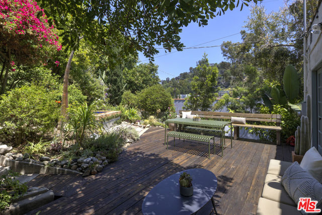 2961 Effie Street, Los Angeles CA: https://media.crmls.org/mediaz/6dd3404e-1a0d-46c3-979b-7572eb07c065.jpg
