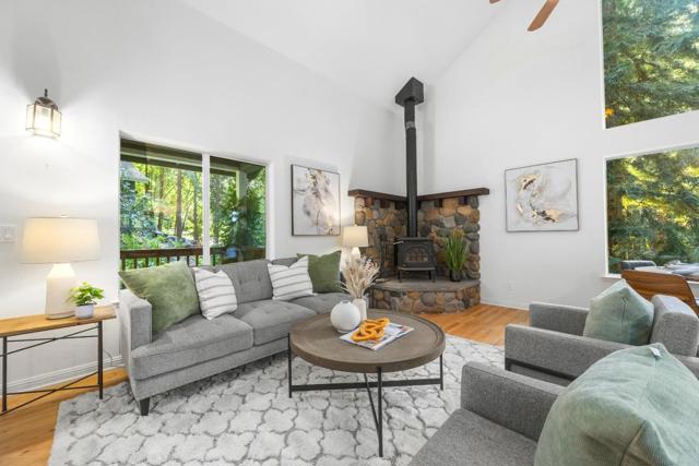 22021 Old Santa Cruz Highway, Los Gatos CA: https://media.crmls.org/mediaz/6dd3e512-81f5-4517-837d-87fbdc47cec9.jpg