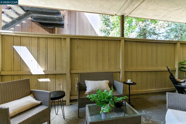 2055 Sierra Rd, Concord CA: https://media.crmls.org/mediaz/6dd3fd40-6db8-4cef-be5c-7d4776dba7b6.jpg