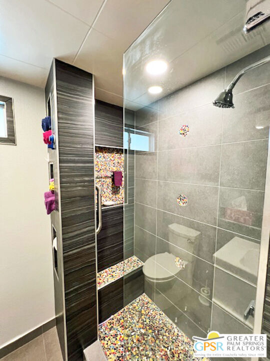 272 Araby Street, Palm Springs CA: https://media.crmls.org/mediaz/6dd4a310-c8f0-406b-ac3e-3c886581e864.jpg